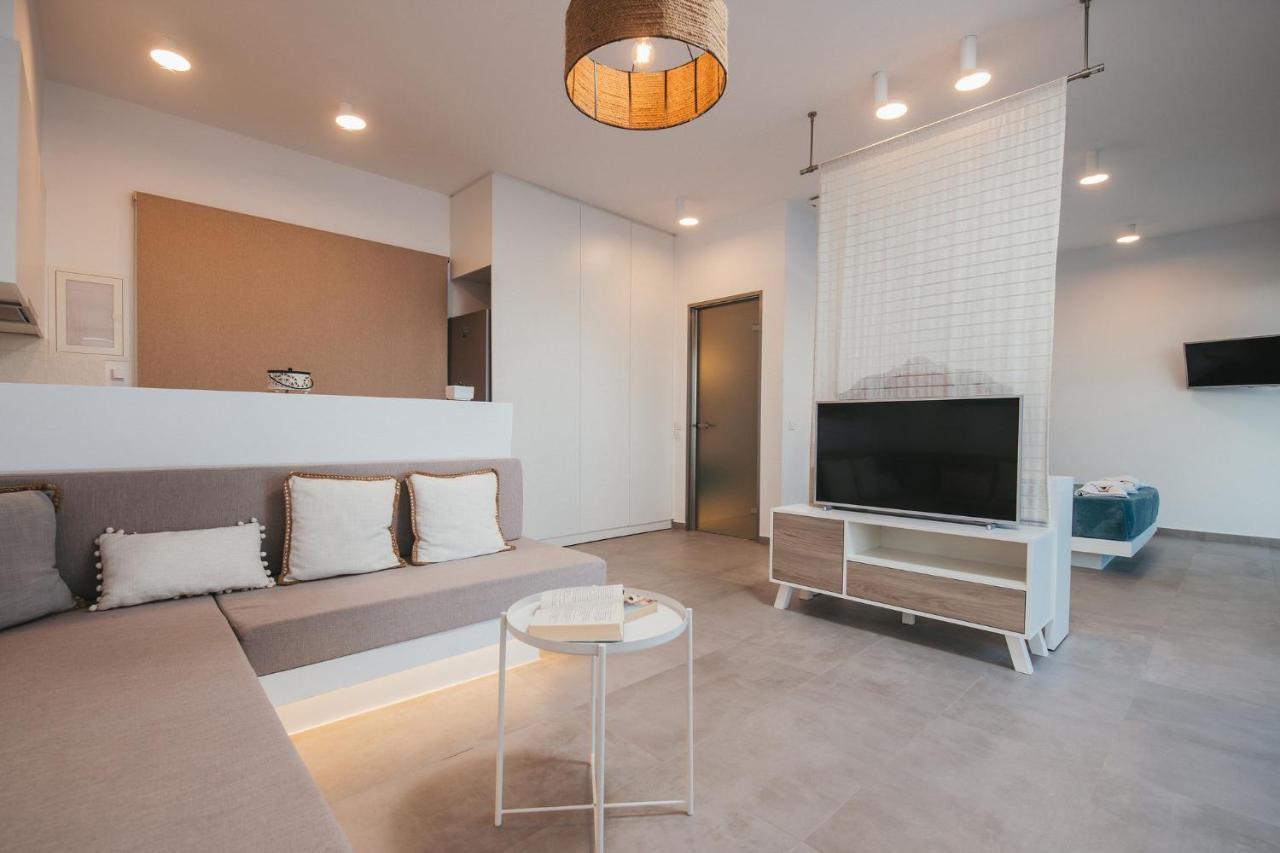 Zante Fiore Suites Xirokástellon エクステリア 写真